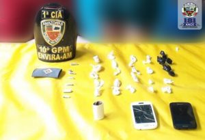 Polícia Militar detém infratores envolvidos com o tráfico de drogas e corrupção de menores no município de Envira