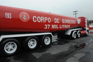 Imagem da notícia - Corpo de Bombeiros realiza resgate de vítima de acidente fatal com pipa