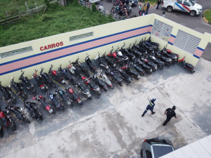 Imagem da notícia - Polícia Civil apreende 252 veículos em situação irregular durante a operação “Jejuardes”, em Parintins