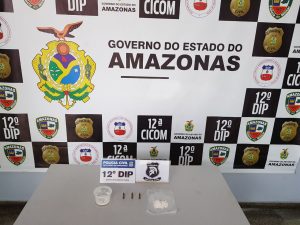 Imagem da notícia - Polícia Civil prende mulher com munições de calibre 38 e cocaína no bairro Flores