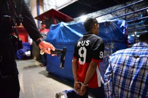 Imagem da notícia - Operação “Jejuardes” resulta na prisão de jovem e nas apreensões de três adolescentes por roubos em ônibus