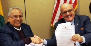 Imagem da notícia - Amazonas é primeiro no Brasil a ter consultoria de Rudolph Giuliani, que reduziu em mais da metade crimes em Nova York