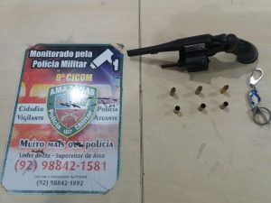 Imagem da notícia - Polícia Militar detém dupla por roubo e porte ilegal de arma de fogo na zona leste