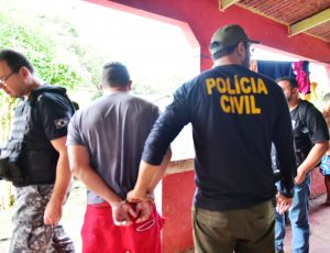 Imagem da notícia - Polícias Civil e Militar prendem homem por homicídio do próprio primo, em Carauari