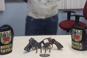 Imagem da notícia - Polícia Militar, por meio da Força Tática, detém infratores com arma de fogo em motocicleta na zona norte de Manaus