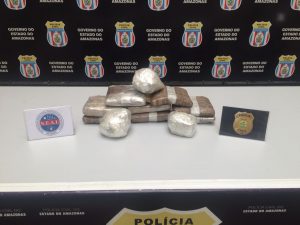 Imagem da notícia - Ação conjunta resulta na prisão de duas pessoas e apreensão de 11 kg de entorpecentes, no Porto de Manaus