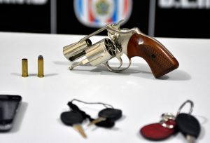 Imagem da notícia - Polícia Civil prende bando e apreende adolescente envolvidos em latrocínio de vigilante, ocorrido na madrugada de sexta-feira (20)