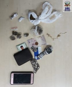 Imagem da notícia - Polícia Militar, por meio da 21ª Cicom, detém homens em posse de drogas no bairro São Jorge, zona oeste de Manaus