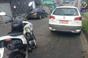 Imagem da notícia - Polícia Militar, por meio da 8ª Cicom, localiza veículo com restrição de roubo no bairro Compensa, zona oeste de Manaus