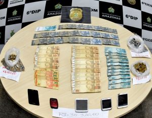 Imagem da notícia - Polícia Civil prende em Manaus trio que utilizou falso anúncio na Internet para aplicar golpe no estado do Rio de Janeiro