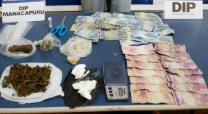 Imagem da notícia - Polícia Civil prende homem com porções de drogas em Manacapuru