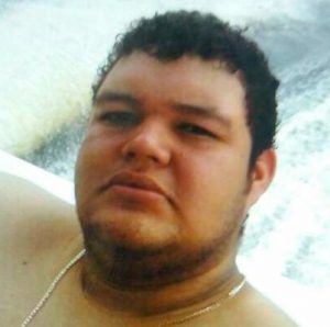 Imagem da notícia - Polícia Civil pede o apoio da população para identificar e prender homem envolvido em roubo no bairro Parque Dez