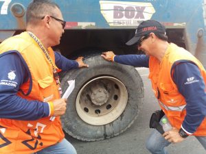 Imagem da notícia - Detran-AM flagra motorista de carreta dirigindo embriagado durante operação Carga Pesada, em Manaus