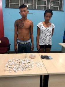 Imagem da notícia - Casal é preso com entorpecentes em casa na zona leste de Manaus