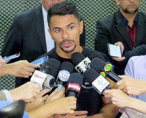 Imagem da notícia - Polícia Civil apreende arma de fogo com autor de homicídio no bairro Zumbi dos Palmares