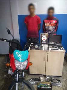 Imagem da notícia - Dupla que fazia arrastões com arma alugada é presa pela Seaop em Manaus