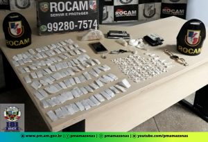 Imagem da notícia - Policiais militares do Rocam prendem dois homens por tráfico de drogas no bairro Santa Etelvina