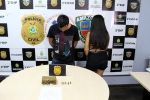 Imagem da notícia - Polícia Civil prende casal com tablete de maconha e munições de uso restrito em casa no bairro Educandos