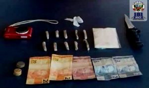 Imagem da notícia - Polícia Militar, através do 5º CIPM, de Boca do Acre, detém homem por tráfico de drogas