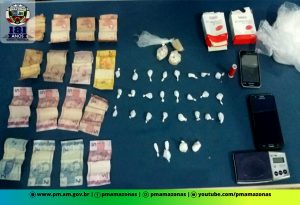 Imagem da notícia - Polícia Militar detém mulher por tráfico de drogas em Manacapuru