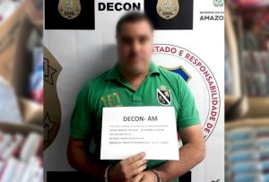 Imagem da notícia - Polícia Civil identifica adulteração de sabão em pó no bairro Centro e prende representante comercial pela prática criminosa