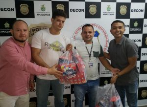Imagem da notícia - Polícia Civil doa a instituições assistenciais caixas de sabão em pó apreendidas em operação deflagrada no bairro Centro