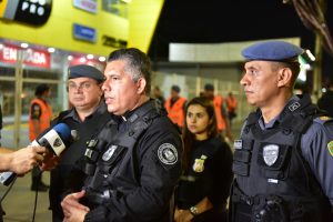 Imagem da notícia - Dois homens são presos e seis adolescentes apreendidos na noite e madrugada