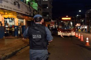 Imagem da notícia - PM prende 11 pessoas e apreende quatro adolescentes em Manaus e no interior do Estado