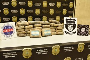 Imagem da notícia - Polícia Civil e Seai prendem homem que transportava 40 kg de maconha em embarcação vinda de Tabatinga