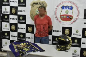 Imagem da notícia - Polícia Civil prende homem em flutuante na zona leste, após roubo no Parque 10