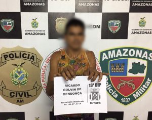 Imagem da notícia - Polícia Civil recupera carro roubado e prende dono de local de desmanche ilegal de veículos no bairro Cidade de Deus