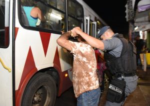 Imagem da notícia - Em Manaus, registros de roubos a coletivos caem 27% em 2018, até setembro
