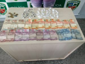 Imagem da notícia - Polícia Militar detém homem suspeito de tráfico de entorpecentes