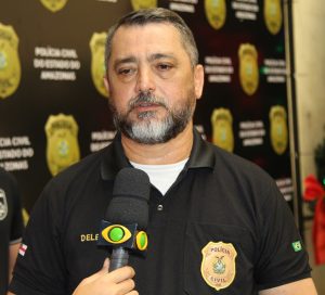 Imagem da notícia - PC prende em Presidente Figueiredo jovem procurado pela autoria de duplo homicídio