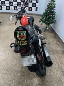 Imagem da notícia - Polícia Militar recupera moto com restrição de roubo