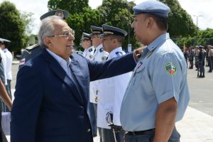 Imagem da notícia - Na segurança, Amazonino realizou quase 10 mil promoções para policiais civis, militares e Corpo de Bombeiros