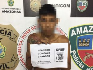 Imagem da notícia - Polícia Civil prende jovem com drogas em comunidade no bairro Cidade de Deus