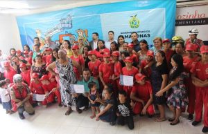 Imagem da notícia - CBMAM certifica 26 jovens com o programa Bombeiro Mirim