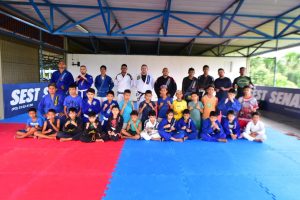 Imagem da notícia - PMs utilizam arte marcial como forma de proteger crianças e adolescentes da criminalidade