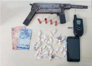 Imagem da notícia - PM prende 12 pessoas e recaptura três foragidos durante o fim de semana