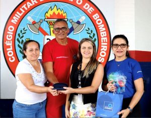 Imagem da notícia - Parceria entre Bombeiros e empresa privada oferece óculos de grau para alunos