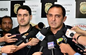 Imagem da notícia - PC prende fugitivo do Compaj e companheira com drogas no bairro Compensa 2