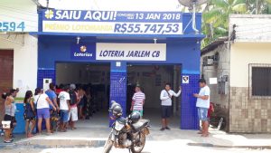 Imagem da notícia - Polícia Civil prende funcionário de lotérica suspeito de aplicar golpes em clientes