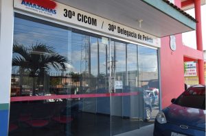 Imagem da notícia - PM prende oito homens e apreende drogas e arma de fogo em Manaus