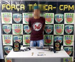 Imagem da notícia - Em Manaus, PM prende 17 pessoas e apreende seis armas de fogo