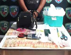 Imagem da notícia - PM detiveram homem suspeito de tráfico de drogas no município de Anamã