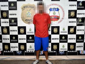 Imagem da notícia - PC prende rapaz envolvido em roubo a drogaria