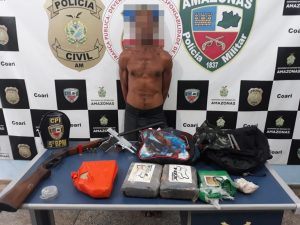 Imagem da notícia - Polícia prende pirata, armas e drogas durante operação em Coari