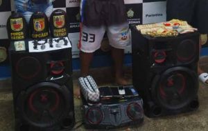 Imagem da notícia - Polícia Militar detém trio suspeito de tráfico em Parintins