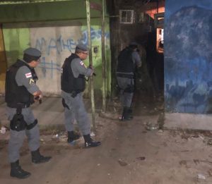 Imagem da notícia - Seis pessoas são presas e quatro carros roubados recuperados pela PM, em Manaus